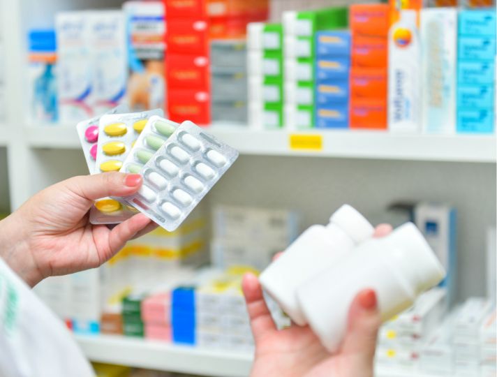 Student learning how use medicine